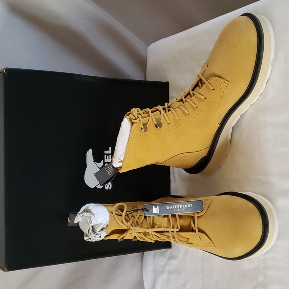 NEW Sorel Hi-Line Lace-Up Boots - Picture 1 of 13